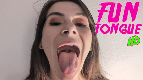 Long Tongue Flexing | Ziva Fey