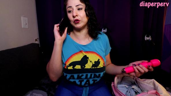 Mean babySitter Gia Love cumming in messy gross diaper